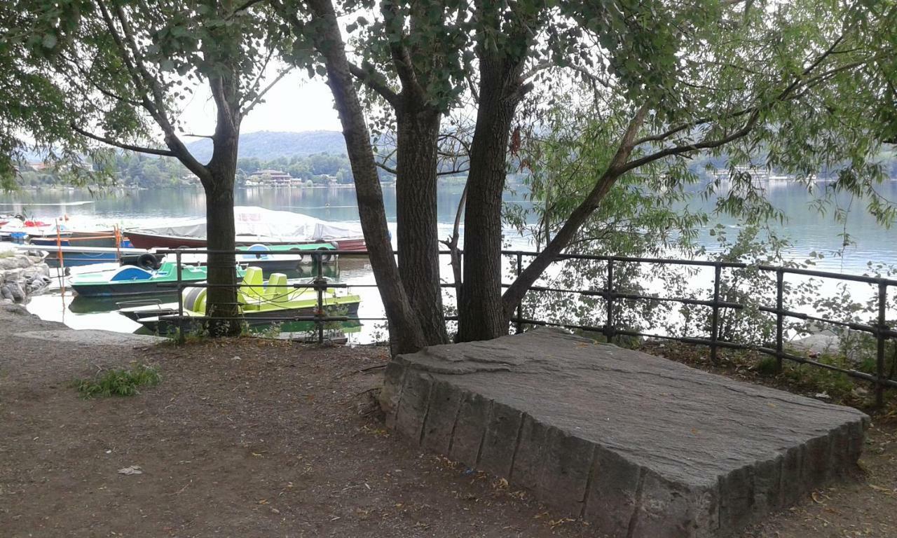B&B In Riva Al Lago Avigliana Eksteriør billede